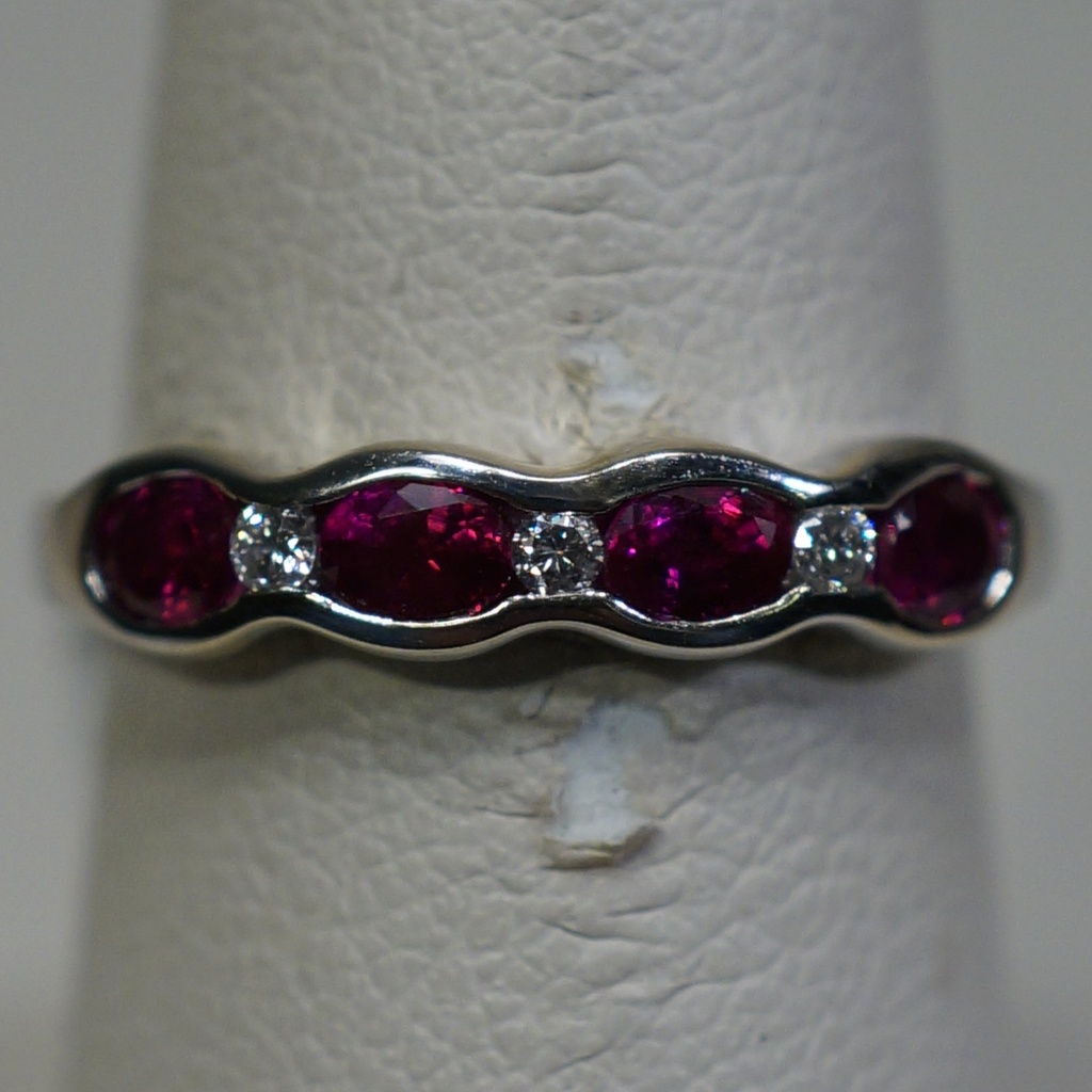 18kw Gold Genuine Ruby  Diamond Ring